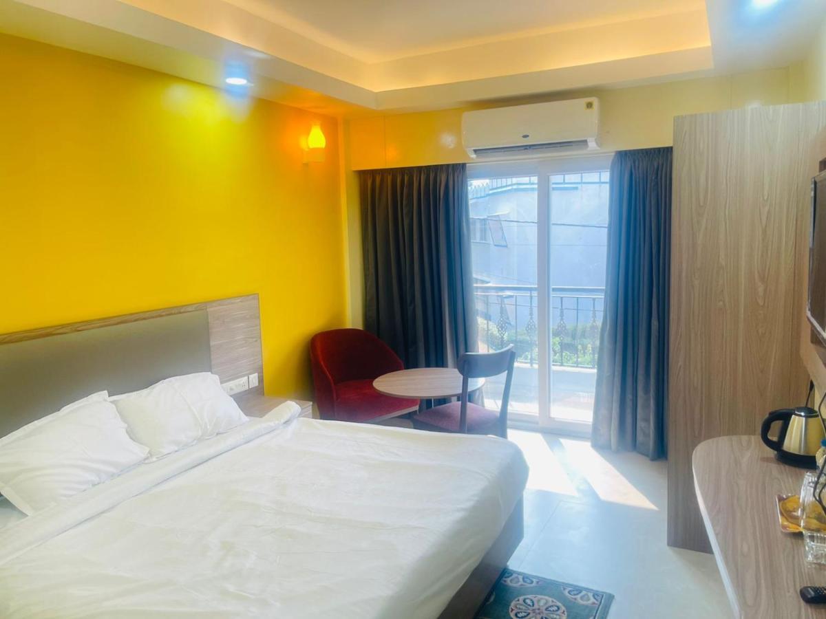 Royal Beach International Purí Exteriér fotografie