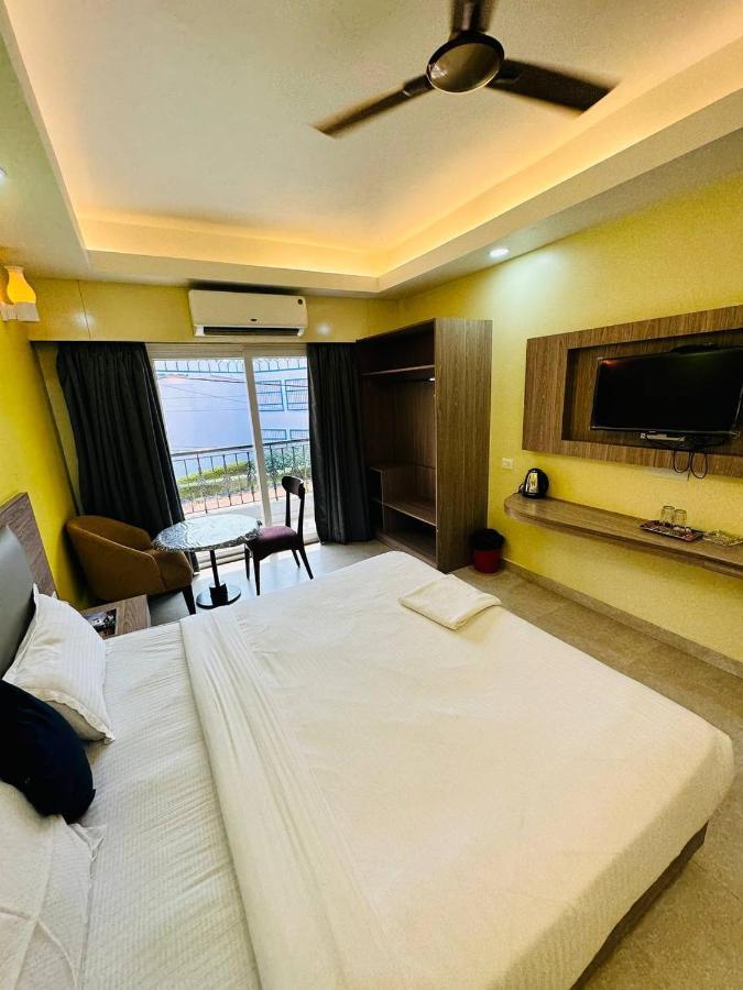 Royal Beach International Purí Exteriér fotografie