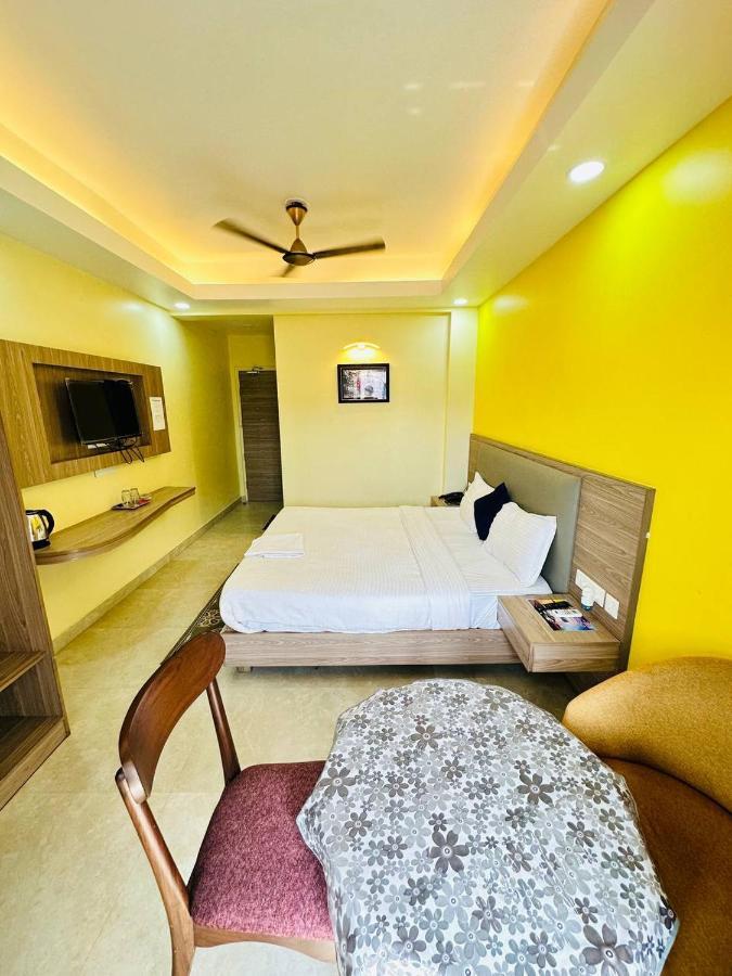 Royal Beach International Purí Exteriér fotografie